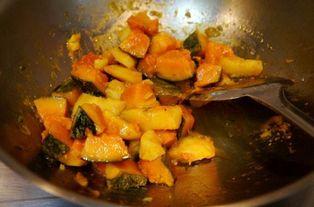 炖着吃的黄皮瓜,家常美味，营养滋补的佳肴呈现