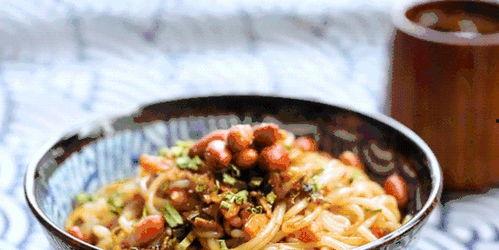 螺蛳粉不臭吃瓜,美食背后的秘密