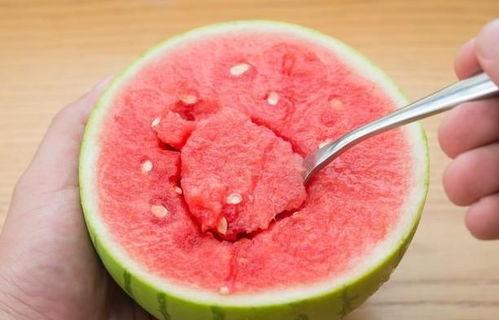 吃瓜半个西瓜,一瓜半夏，尽享清凉时光